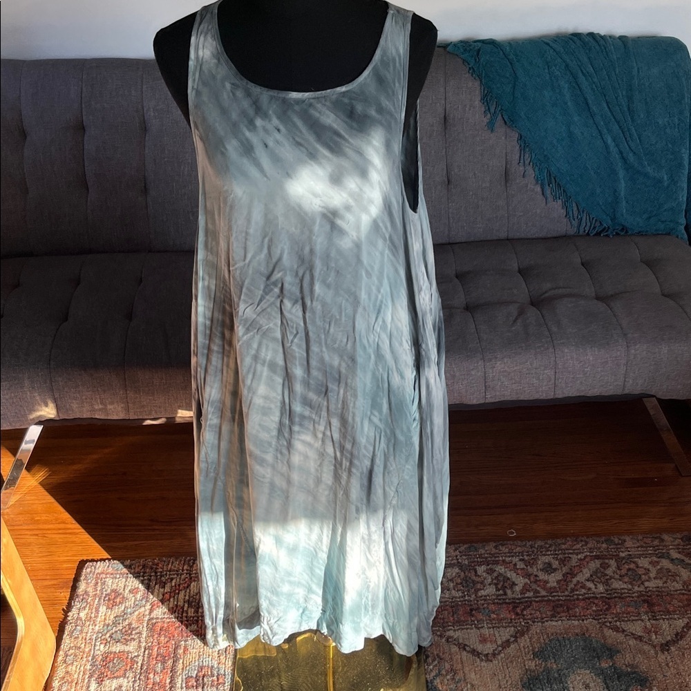 Johnny Was brand Pete and Greta Flowy Tie-Dye Sleeveless Dress Size large